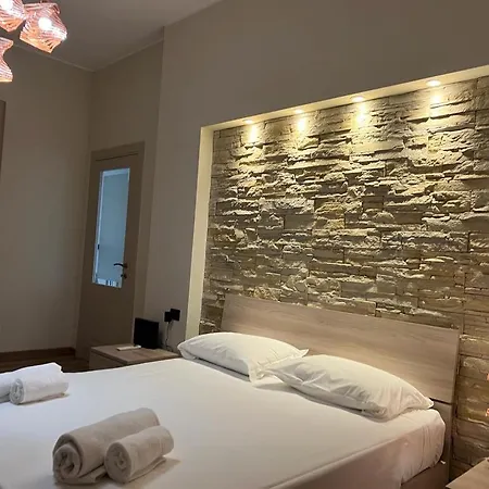 Kibilu - Via Catalani * Milán